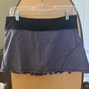 LULULEMON tennis skirt - size 8R